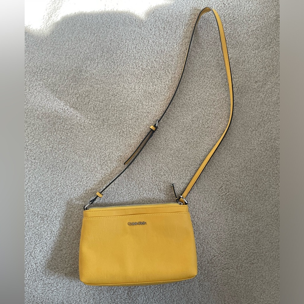 LIKE NEW Calvin Klein Yellow Crossbody